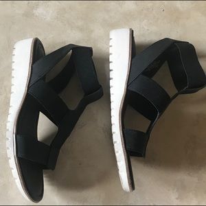 Eurosoft black sandals size 6